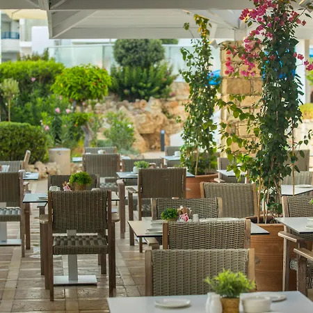 Hotel Leonardo Plaza Cypria Maris Hotel&spa 4*